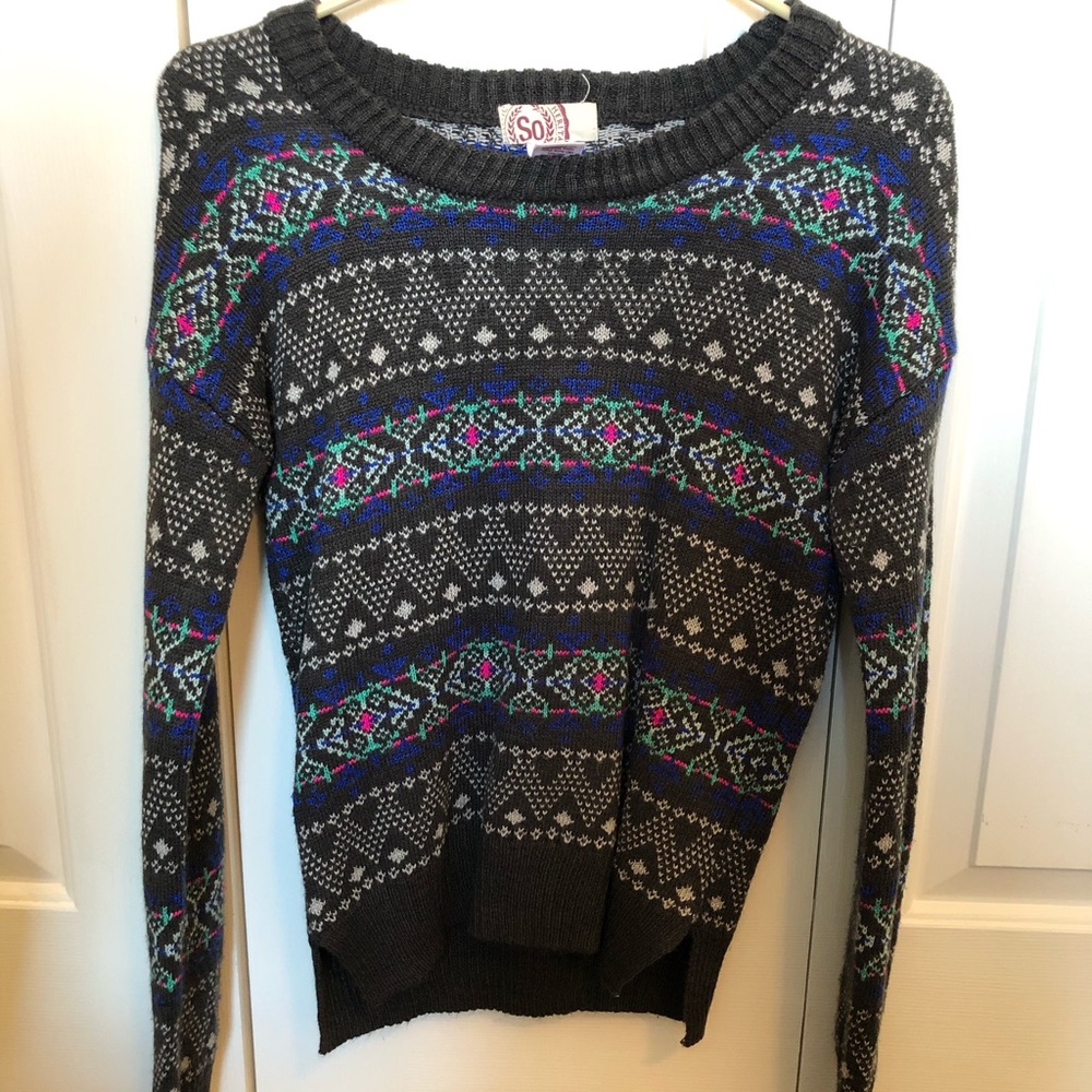 Gray Aztec pattern sweater